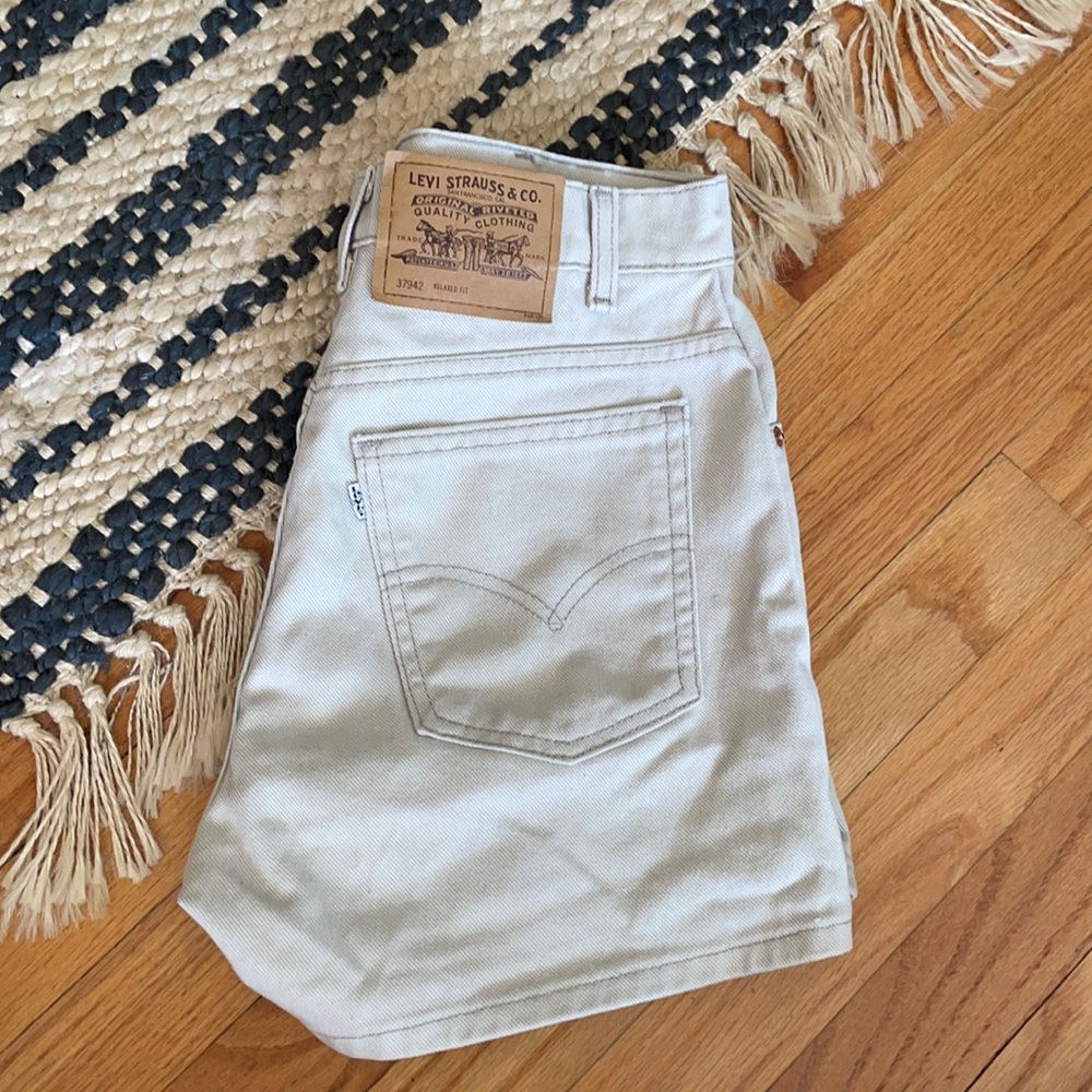 Levi Khaki Button Fly Long Shorts - Picture 2 of 9